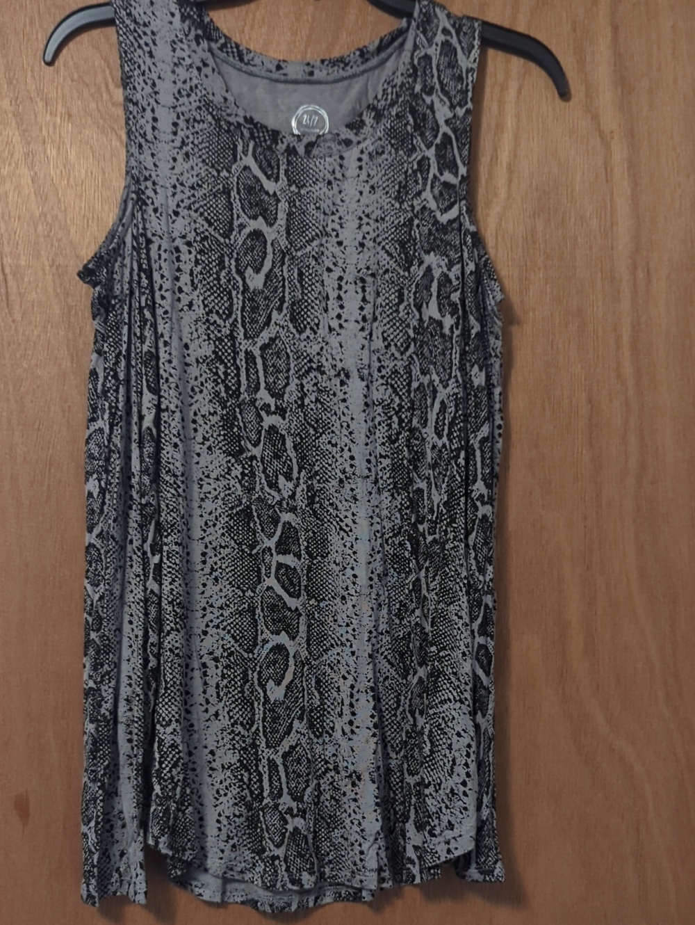 Maurices Black and Gray Patterned Tank